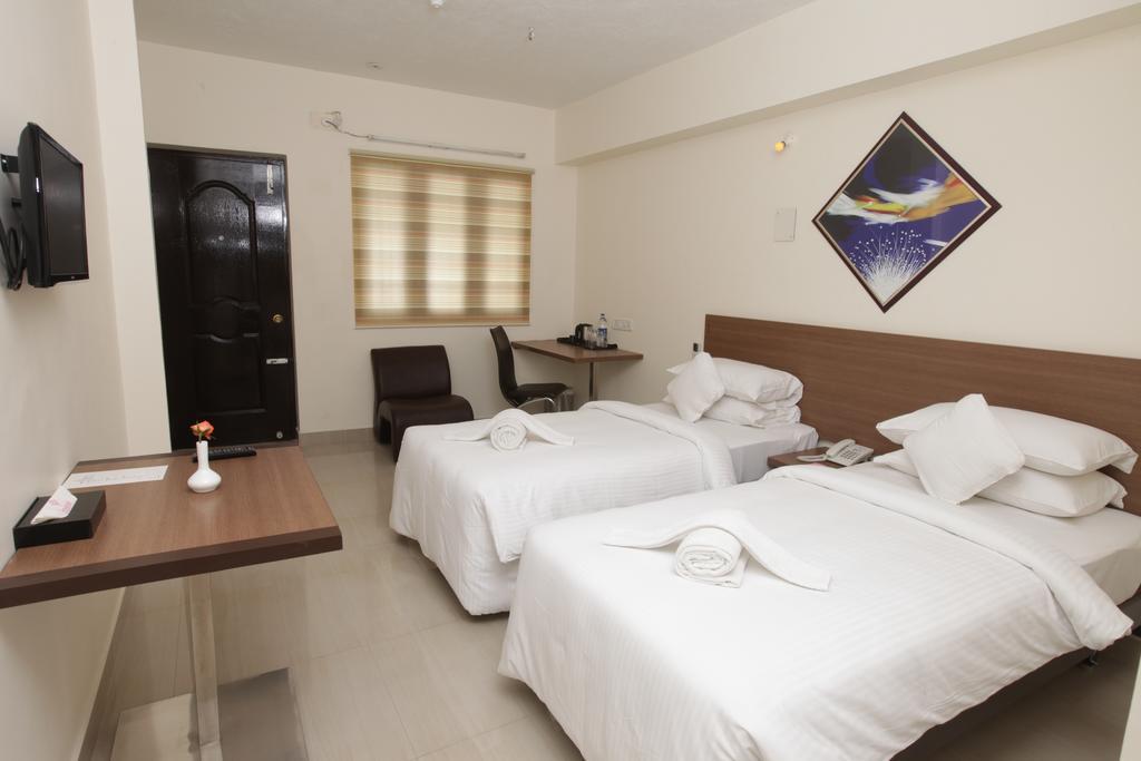 Aakash Inn Tiruvannāmalai Dış mekan fotoğraf